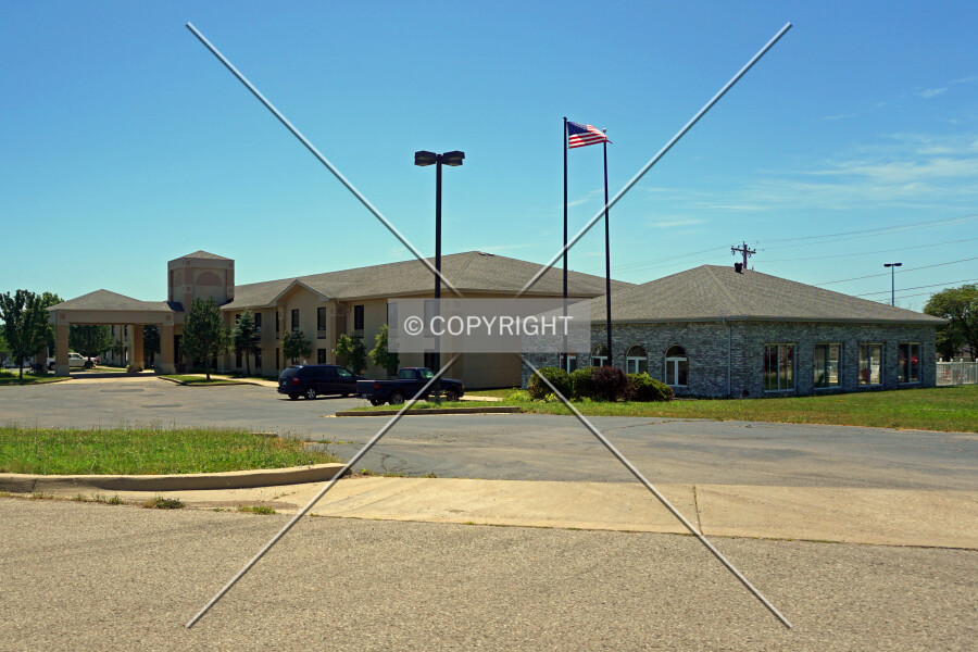 Chateau Inn & Suites