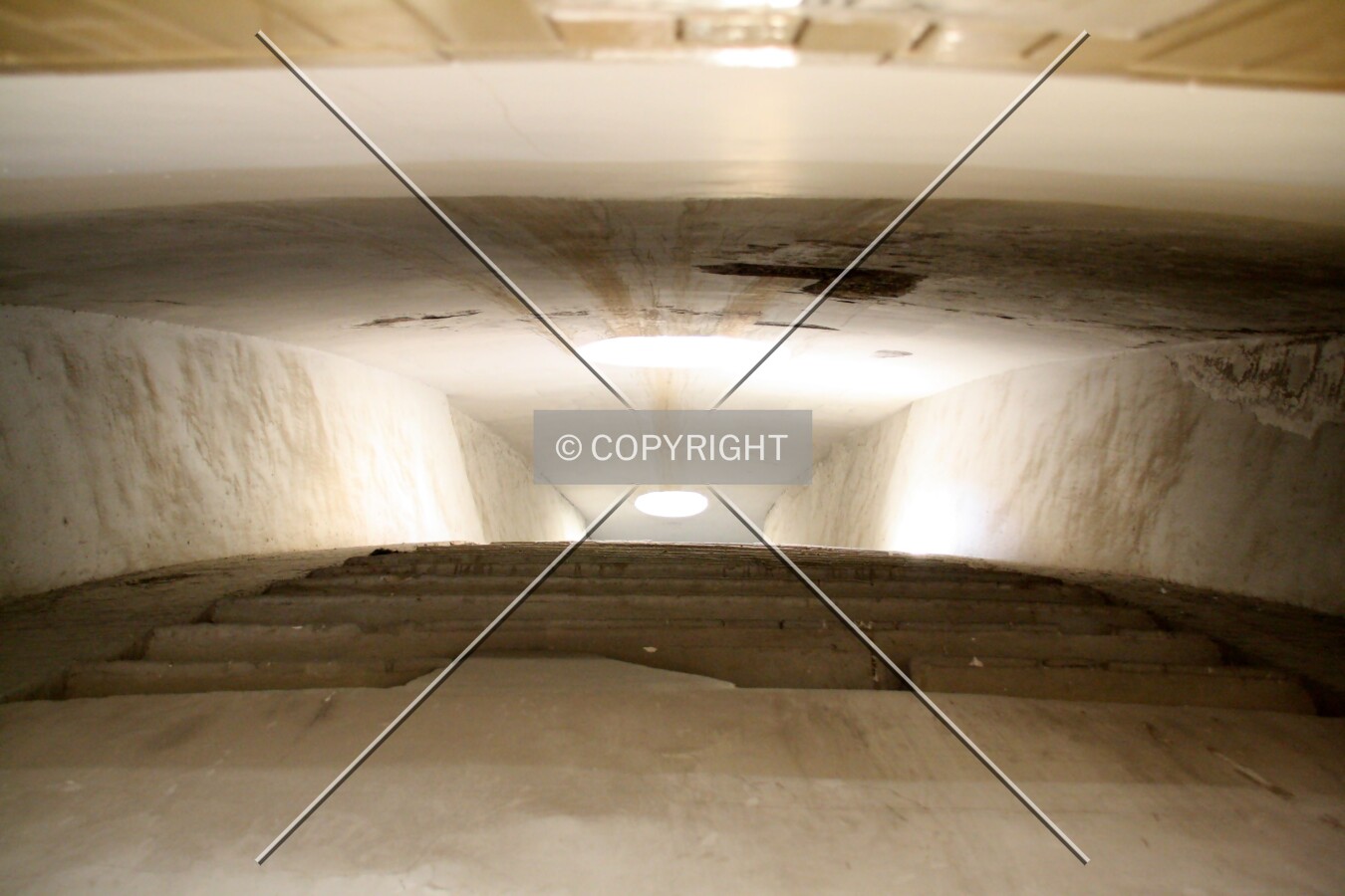 Inside structure of the double-walled dome