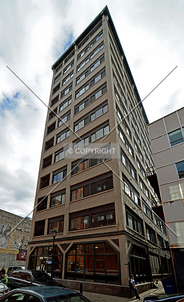Photo 103-322-673