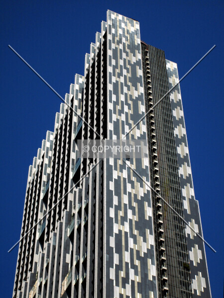 Photo 104-769-674
