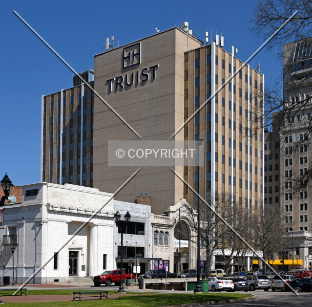 Photo 105-979-299