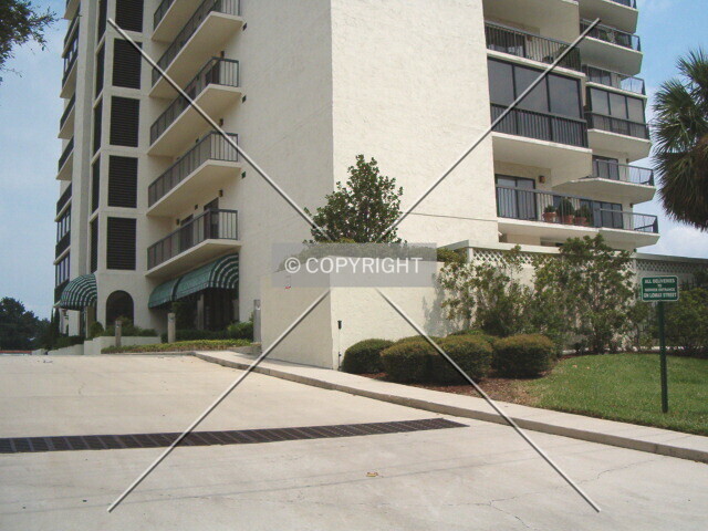 Photo 107-508-012