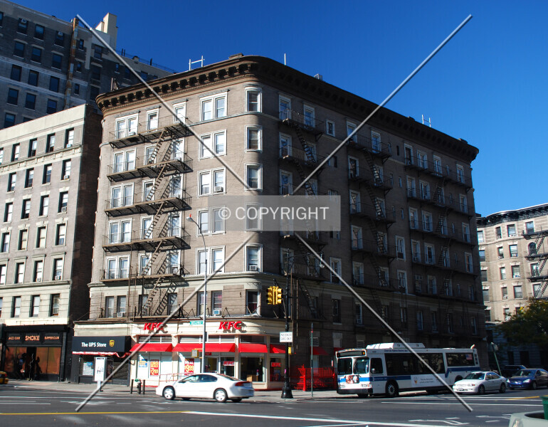 Photo 108-446-736