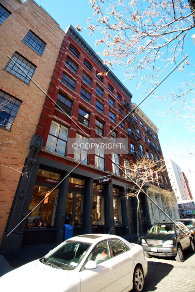 Photo 109-847-755