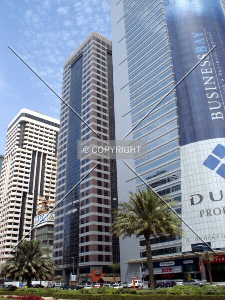 Photo 110-696-579