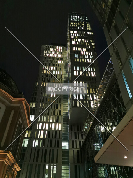 Photo 111-545-809