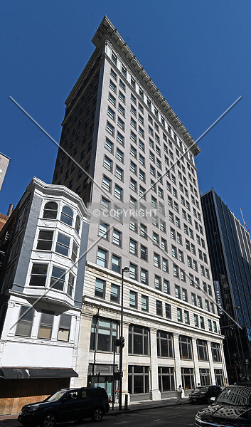 Photo 116-775-244