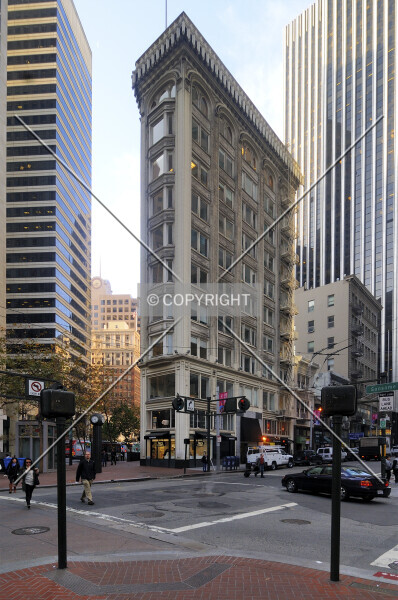 Photo 119-009-798
