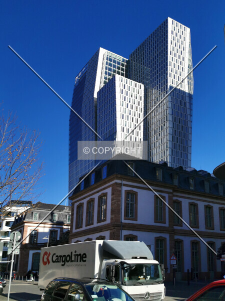 Photo 121-153-647