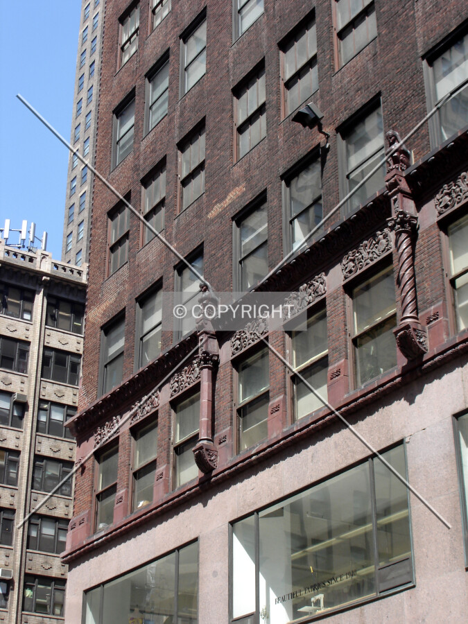 Photo 121-619-988