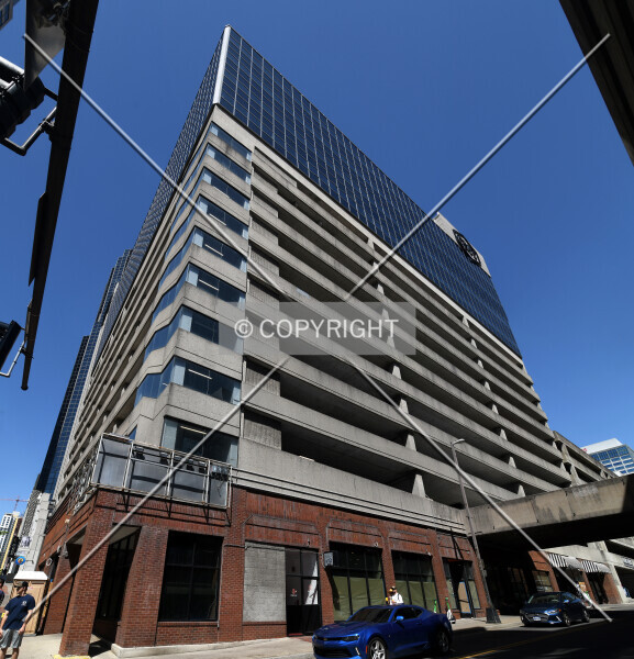 Photo 122-436-618