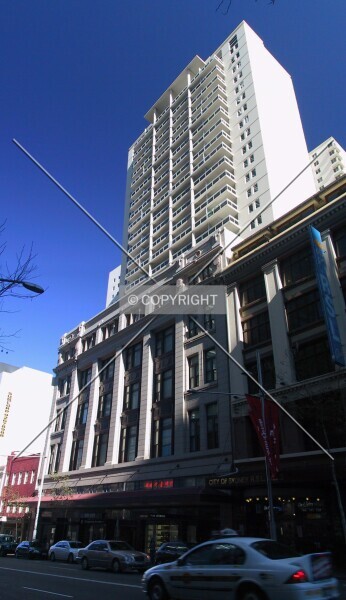 Photo 122-512-336