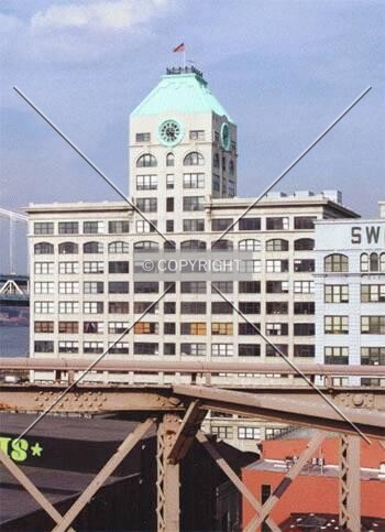 View northeast from the Brooklyn Bridge