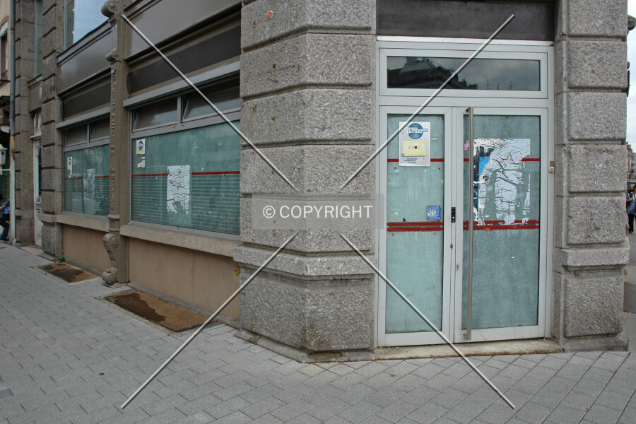 Photo 123-771-018