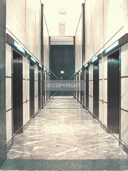 Photo 123-999-083