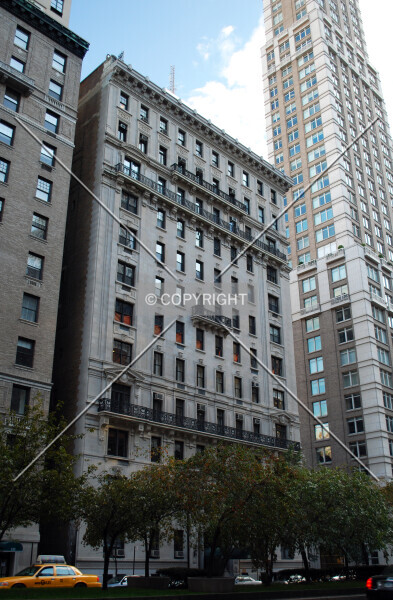 Photo 125-344-796