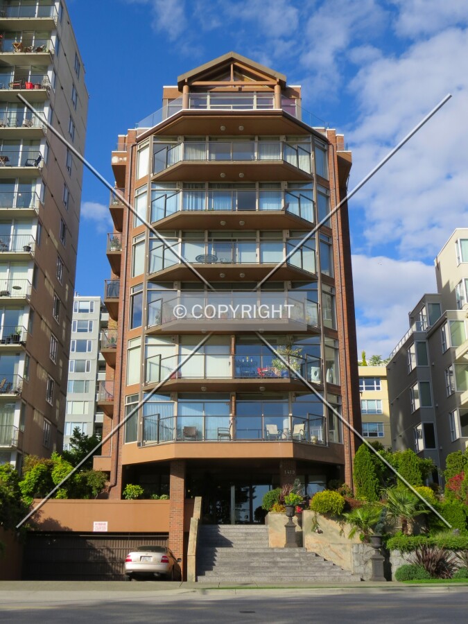 Full front elevation from across Beach Avenue