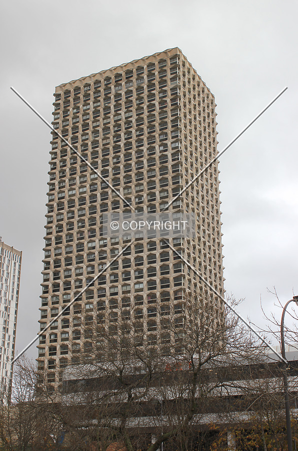 Photo 127-775-034