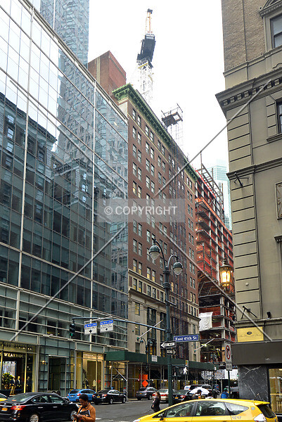 Photo 130-378-812