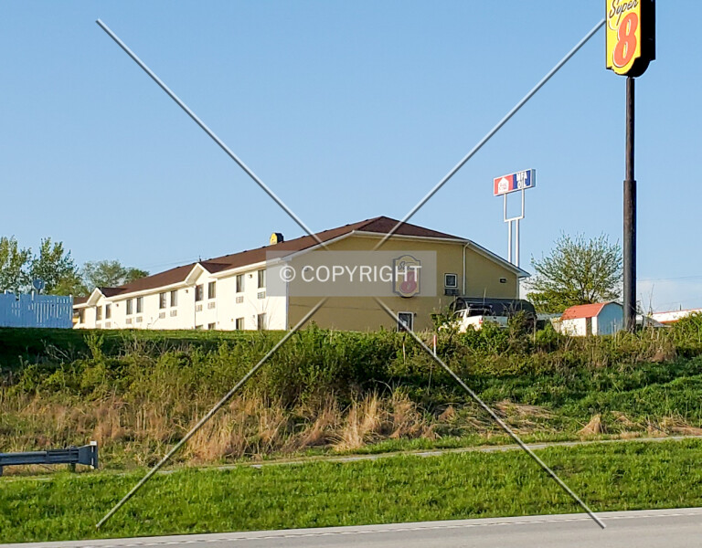 Super 8 by Wyndham Boonville
