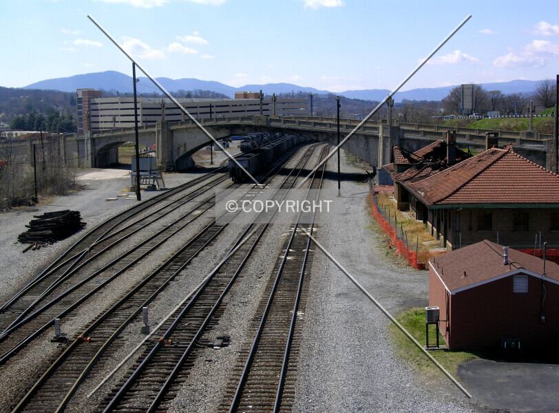 Photo 132-808-572
