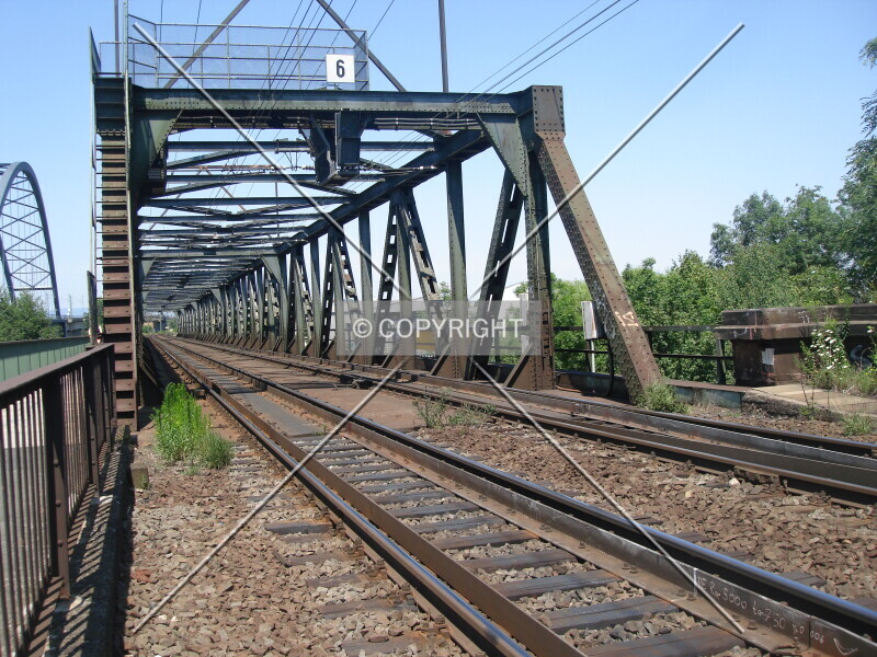 Photo 133-066-681