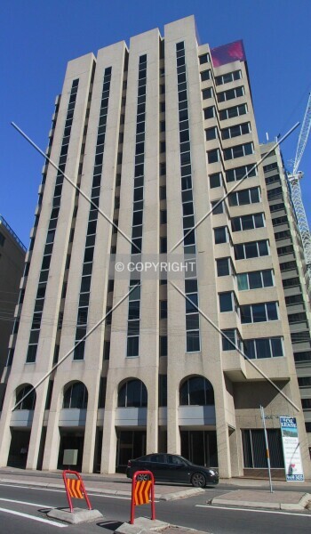 Photo 135-031-955