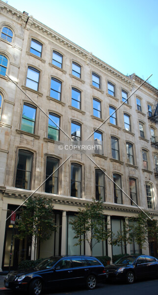Photo 135-942-764