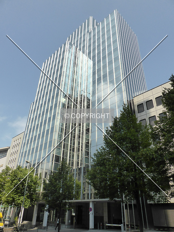 Photo 136-444-990