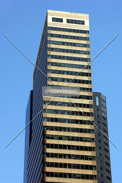 Photo 137-484-618