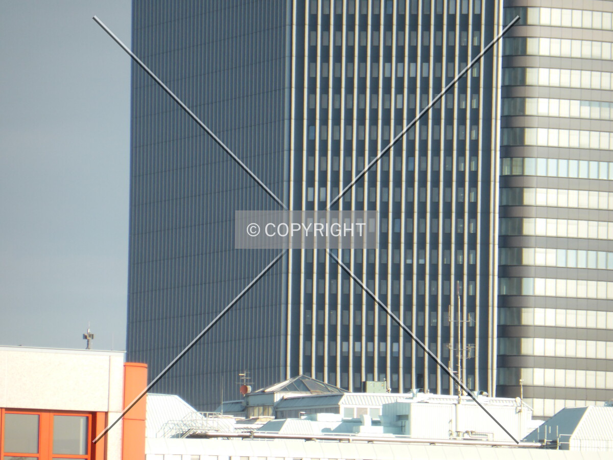Photo 137-616-100