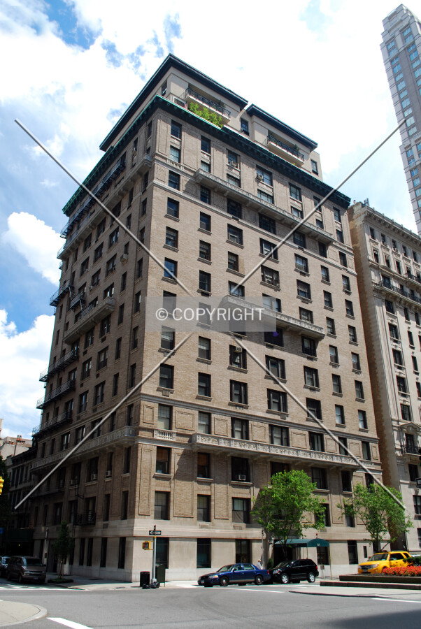 Viewed from the northwest along Park Avenue