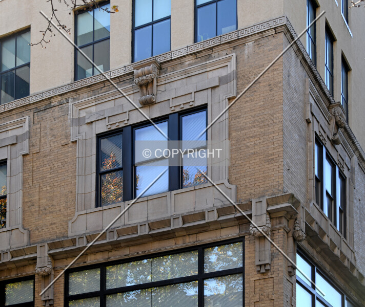 Photo 140-370-295
