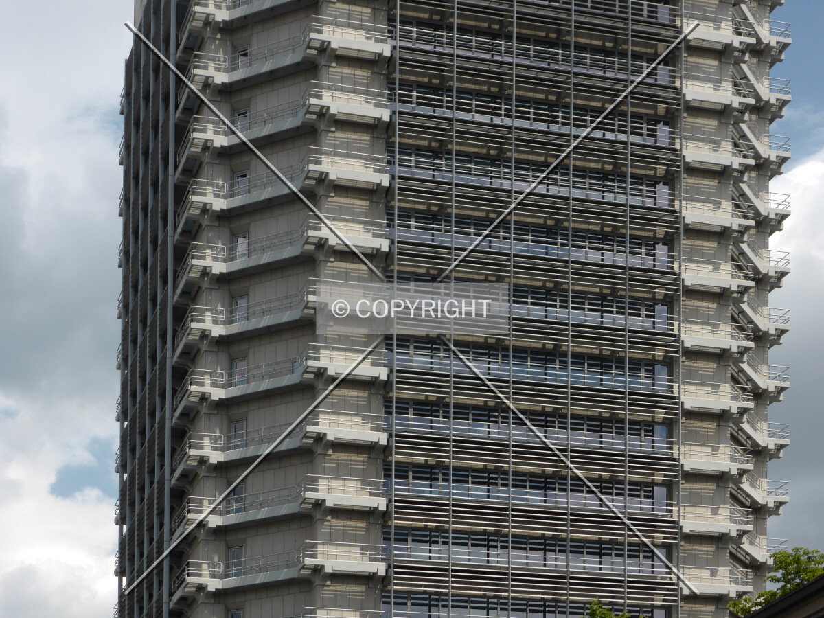 Photo 140-612-894