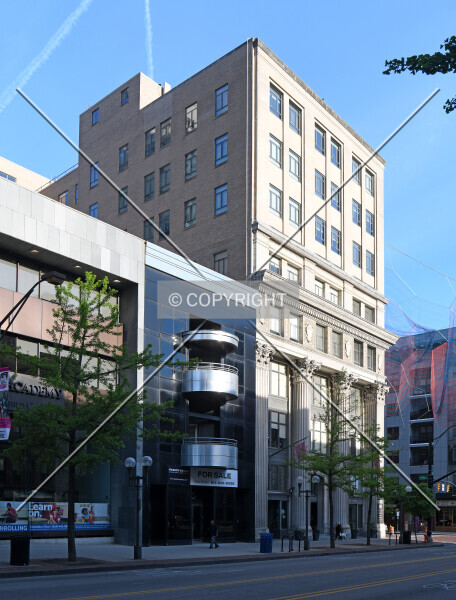 Photo 141-727-868