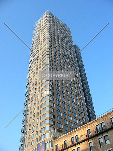 Photo 141-905-632