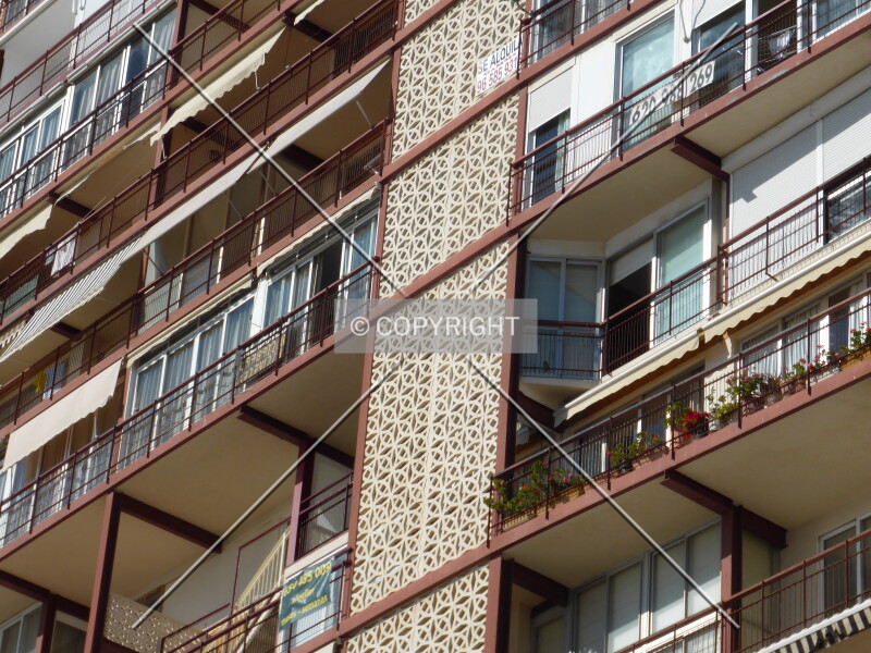 Photo 141-946-702