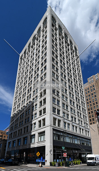 Photo 143-119-580