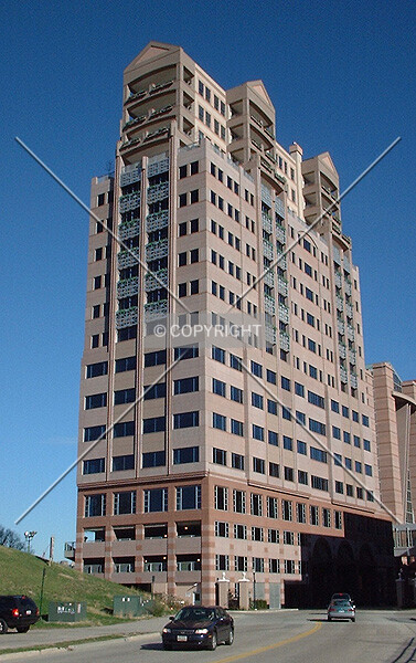 Photo 143-445-379