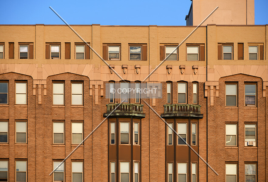 Photo 143-452-946