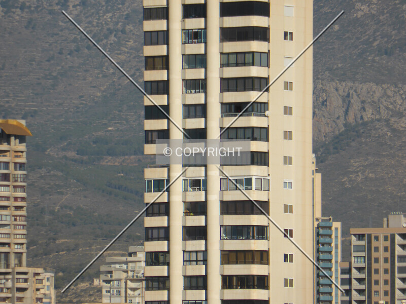 Photo 143-833-421