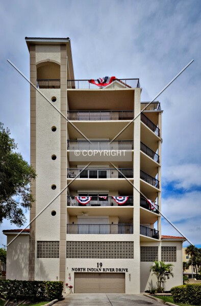 Barclay Square Apartments