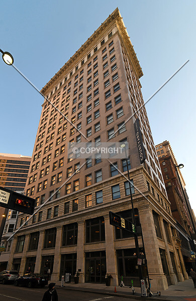 Photo 145-627-303