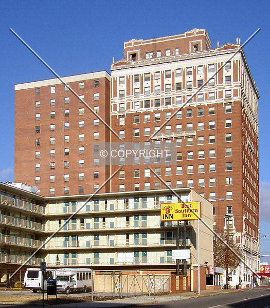 Photo 145-675-858