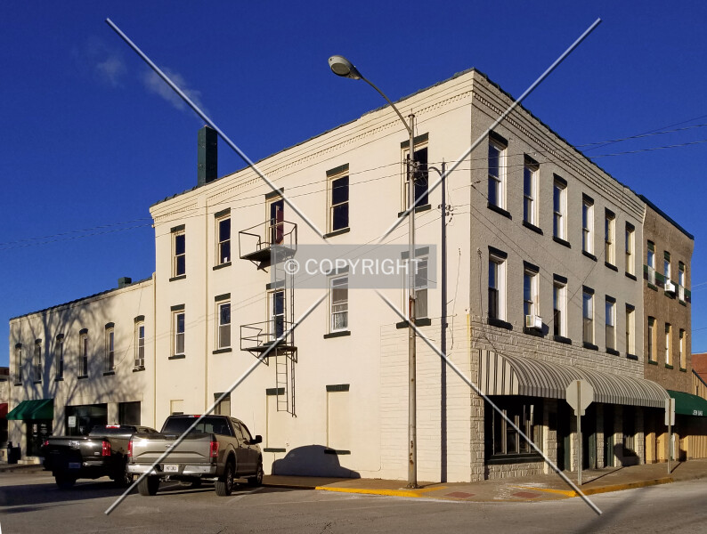 123 West Pearl Street