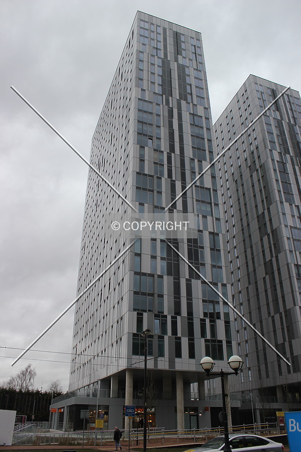 Photo 146-408-752
