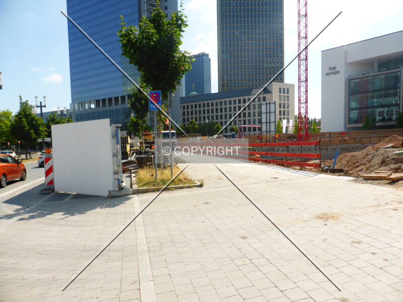 Photo 146-682-720