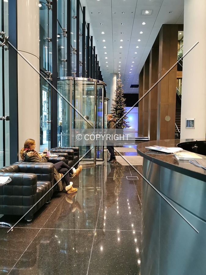 Photo 146-734-529