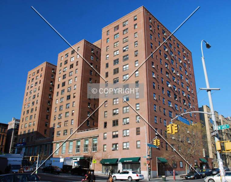 Photo 147-232-592