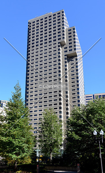 Photo 147-482-638